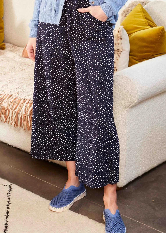 Siren Relaxed Leg Woven Pull On Cropped Trousers