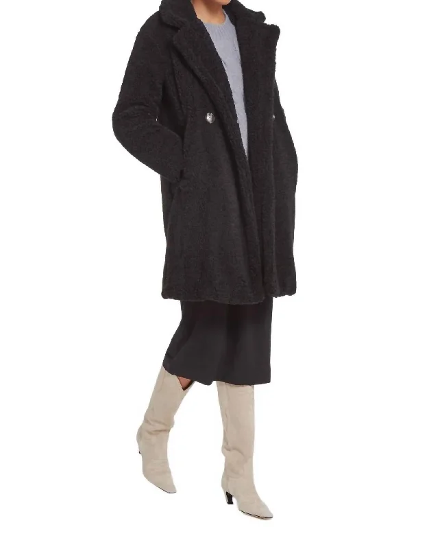 Anouck Coat In Black