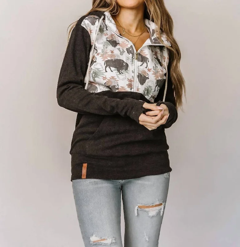 Halfzip Sweatshirt In Where The Buffalo Roam