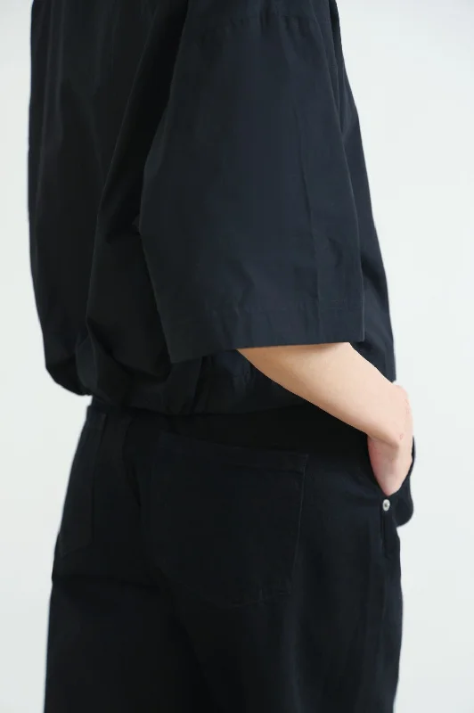 SHORT SHIRT WITH STRETCHY BACK